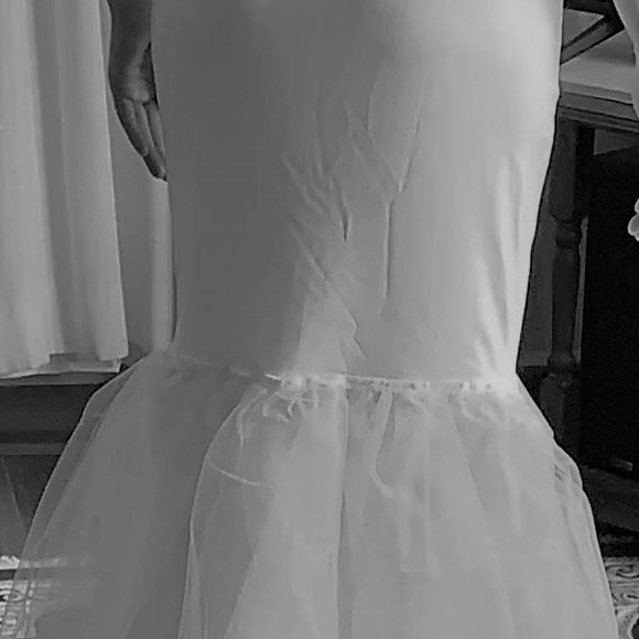 Special Event/PROM-Trumpet Underskirt Wedding Bells are Ringing - Picture 4 of 4